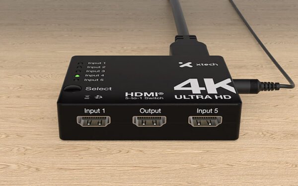 XHA-430_4 Switch HDMI® de 5 puertos